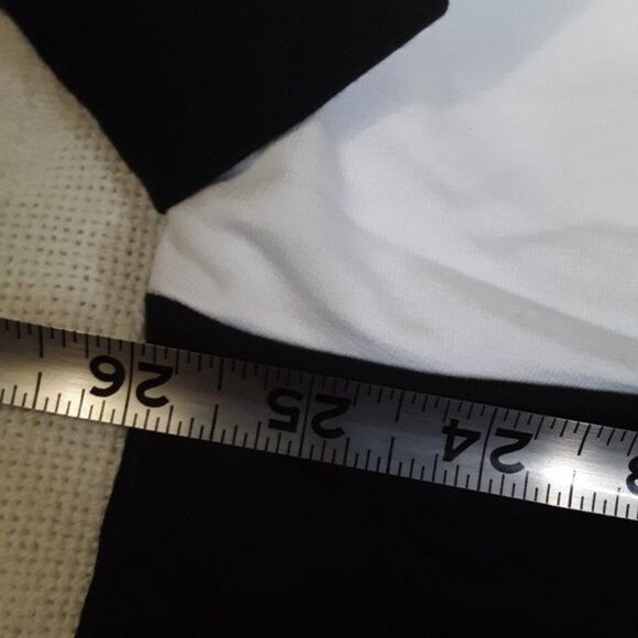 The North Face Crop Women's Sweater size L - Picture 8 of 10